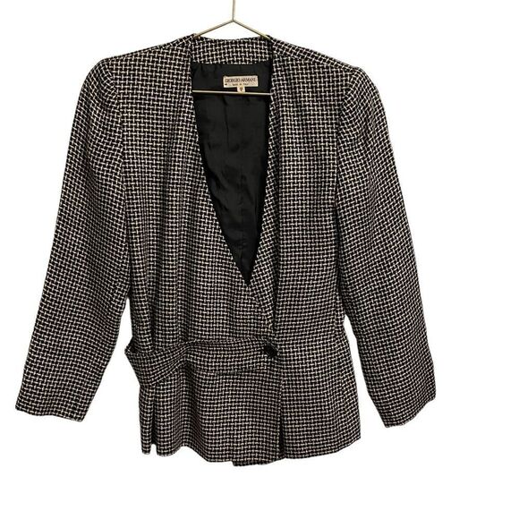 Giorgio Armani Jackets & Blazers - Giorgio Armani Tessuto Fabric Made in Italy Single Button Blazer Size 6